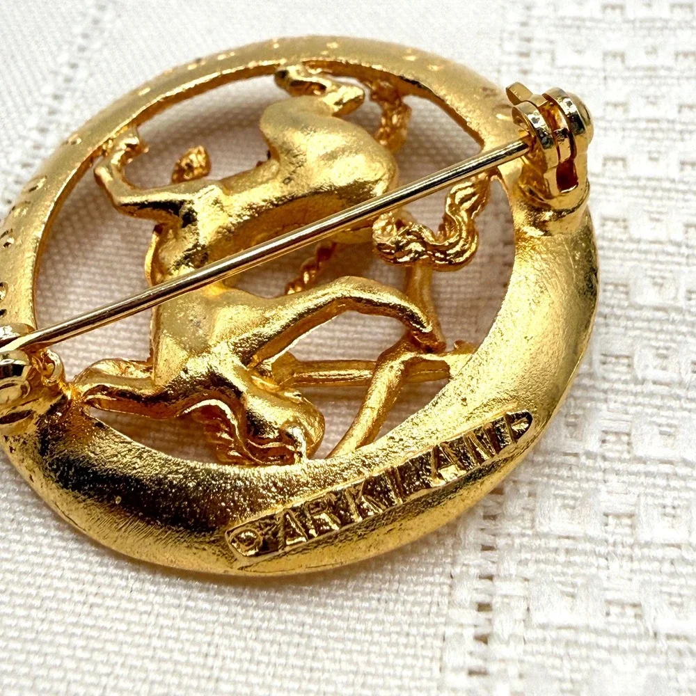 Vintage PARK LANE Gold Tone Sagittarius Archer Zodiac Celestial Round Brooch Pin